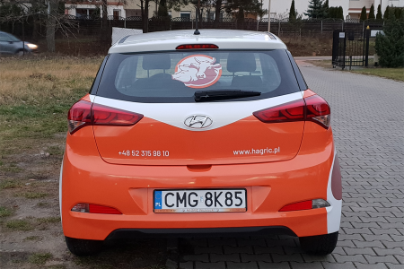 Reklama na samochodzie Woźniecki HAGRIC 2
